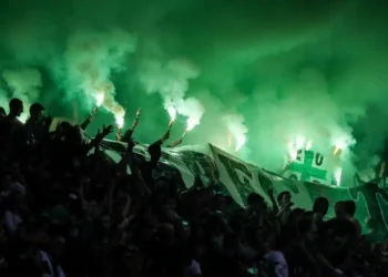 Sporting arrasa nas competições europeias e sobe ao primeiro lugar do grupo