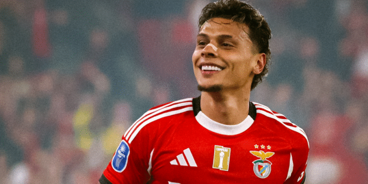 Romário provoca e agita a net! Lenda brasileira partilha jogada de Richard Ríos e lança farpa aos adeptos do Palmeiras: “Já estão com saudades?”