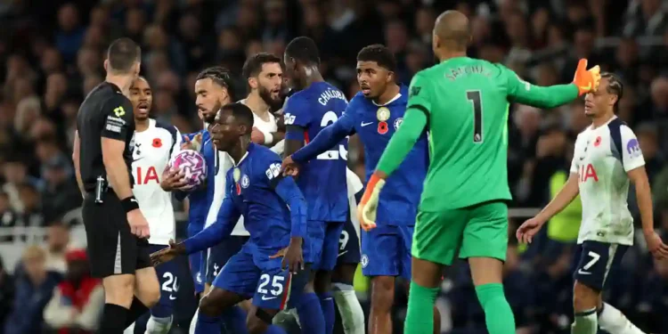Tottenham – Chelsea foi duro para Porro e Palhinha, com extremo português a provocar adeptos (vídeo)